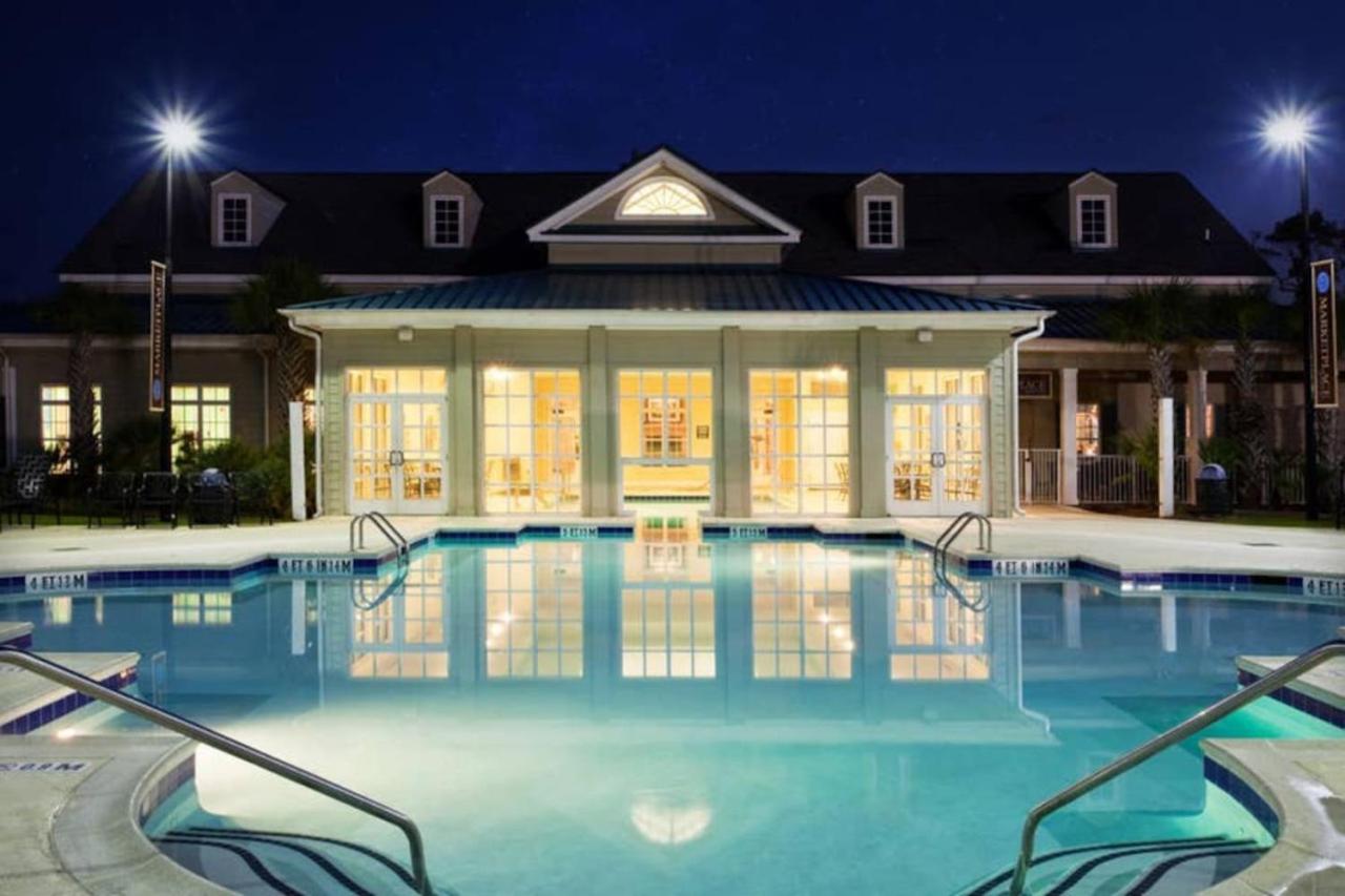 Great Studio Apt minutes away from ocean with lots of onsite resort amenities