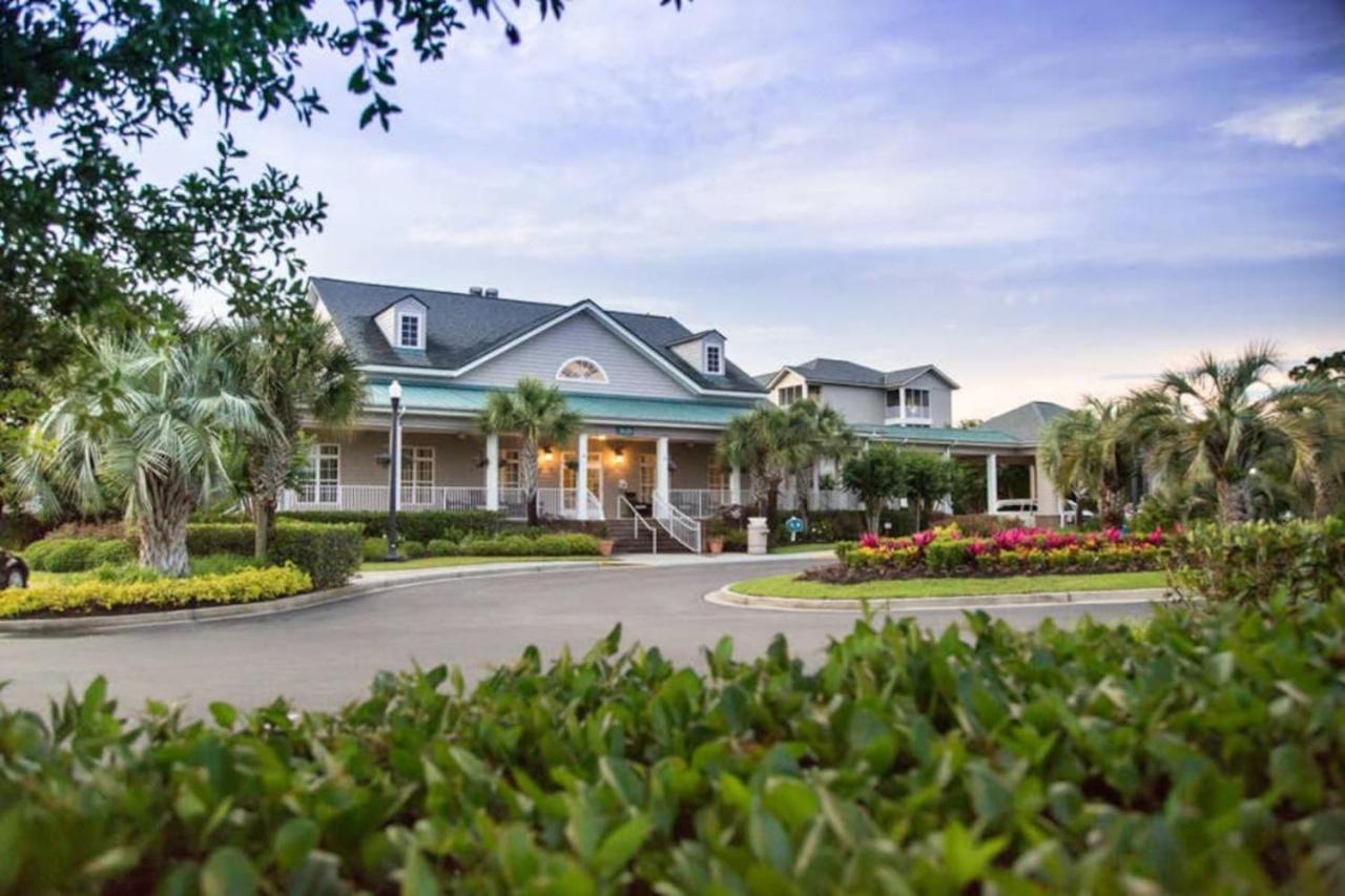 Great Studio Apt minutes away from ocean with lots of onsite resort amenities
