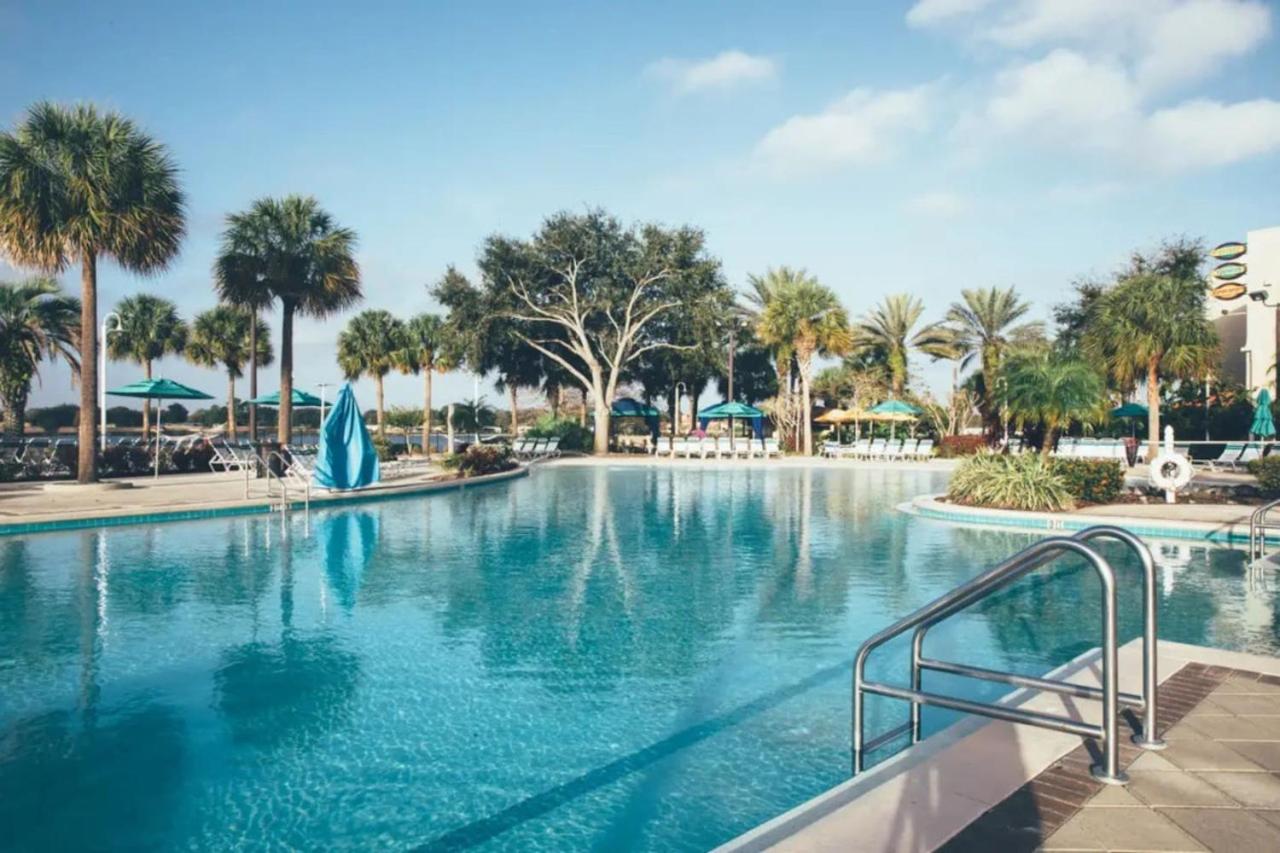 Studio Apt in Orlando resort onsite pools, golf, arcades, cabanas etc.