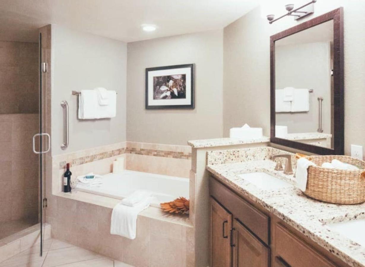 Enjoy Orlando Family Getaway in 2BD condo with lots of onsite activities