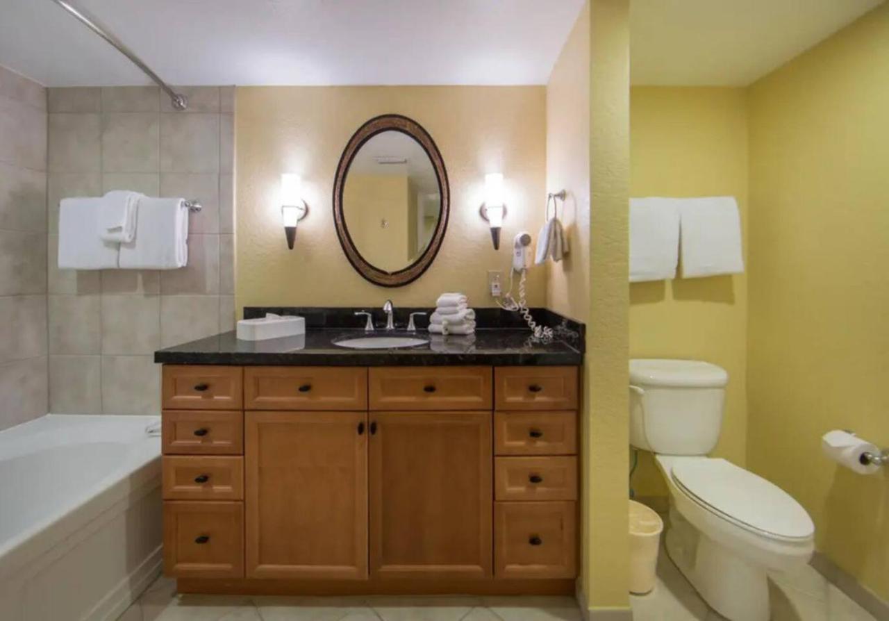 Near Disney 1BD vacation condo in beautiful resort with lots of amenities