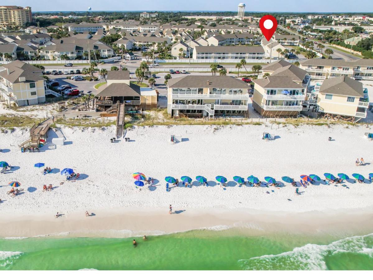 Pet Friendly Sandpiper Cove 8125 Studio In Destin Free Beach Service view 4