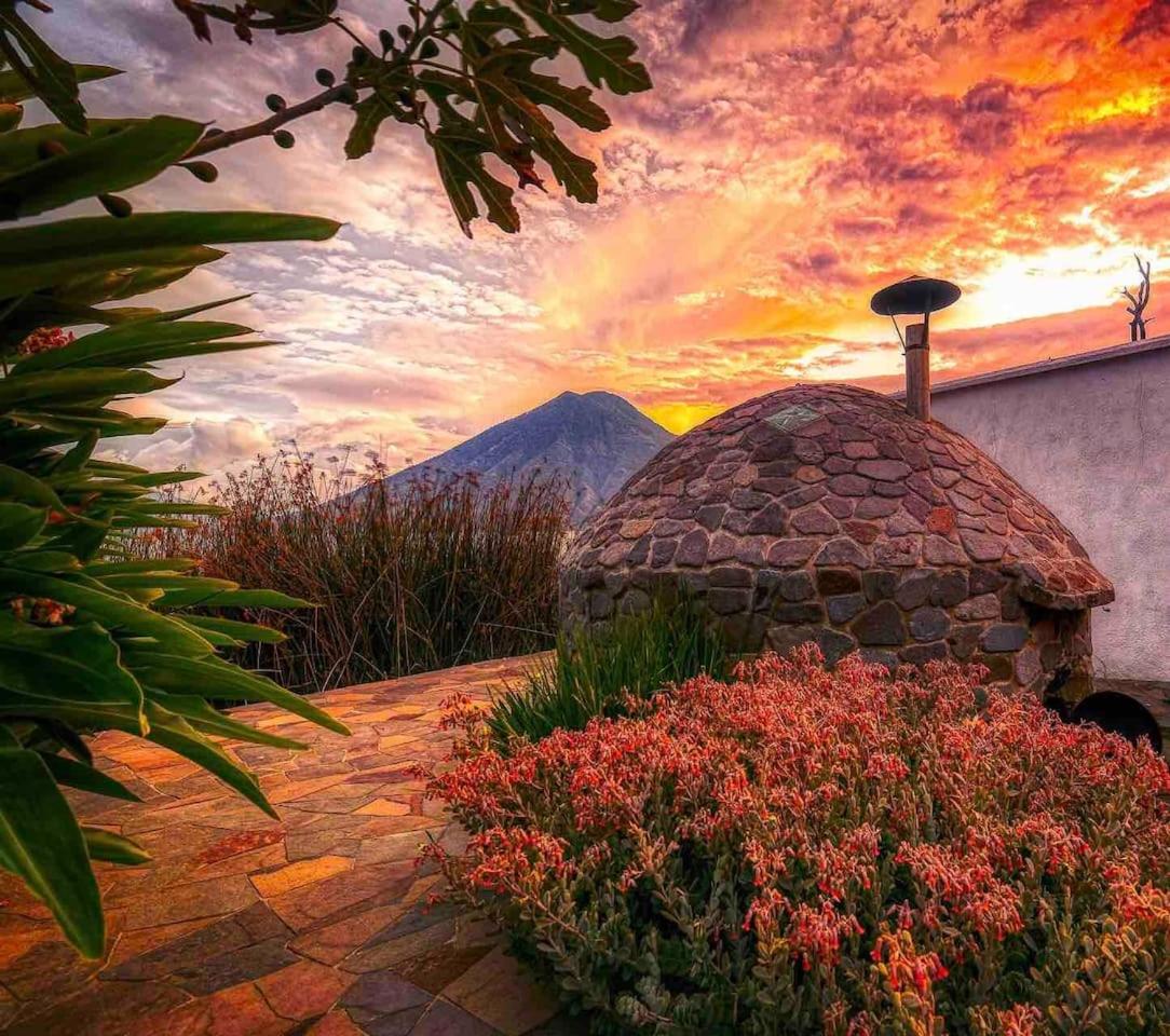Lakefront Living Lovely Loft, San Marcos, Atitlan