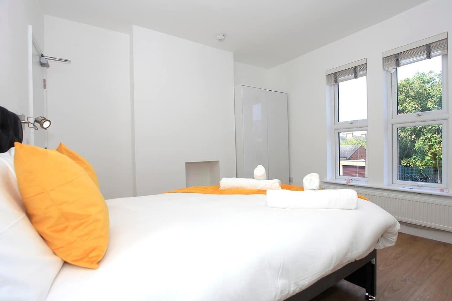 Westfield House Ensuites - Whole