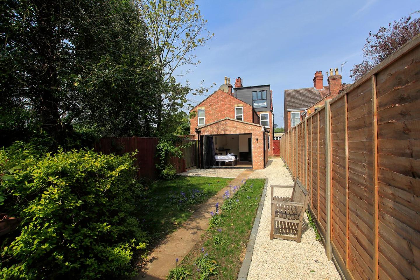 Westfield House Ensuites - Whole