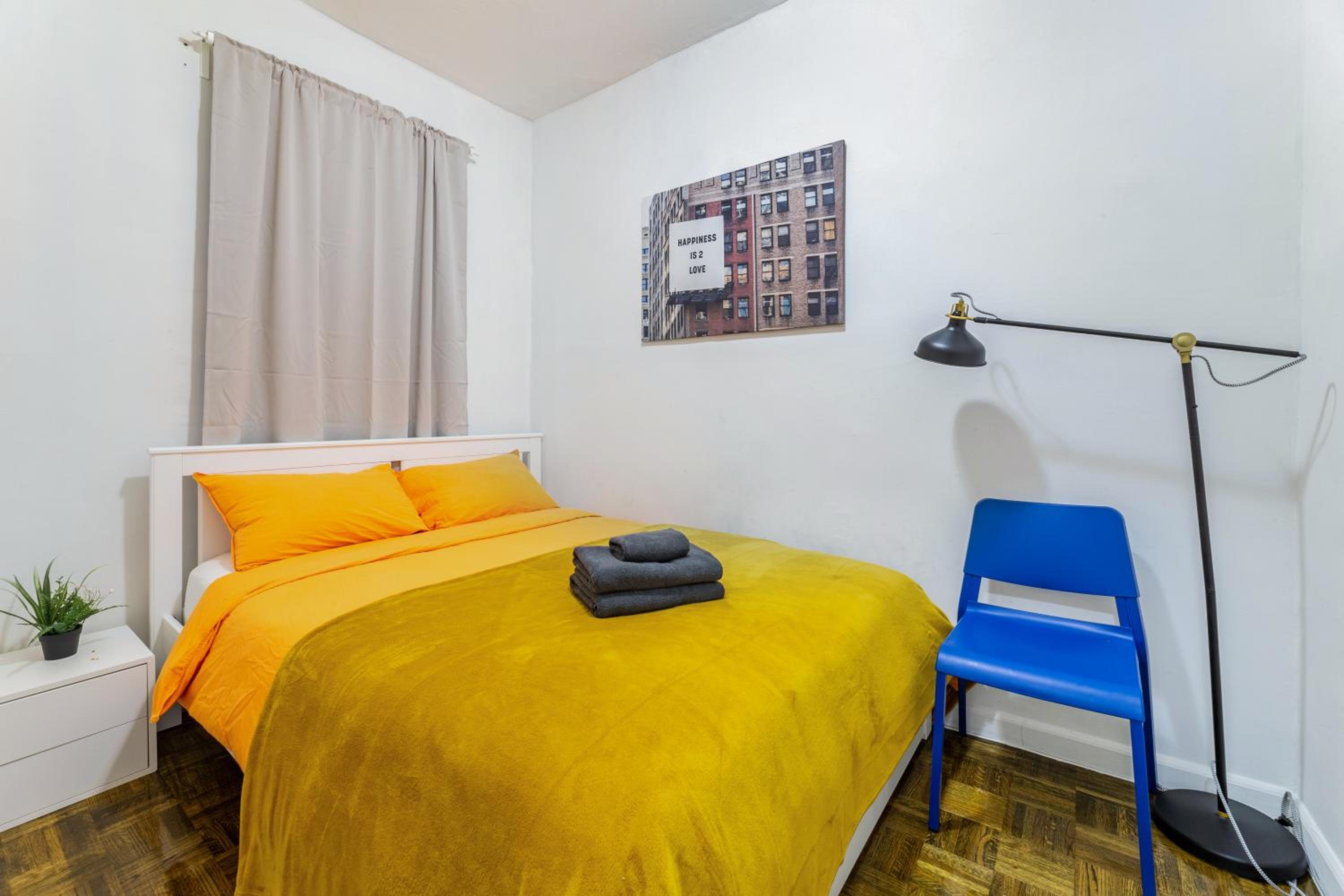 Hidden Cozy 2BD apartment In Manhattan