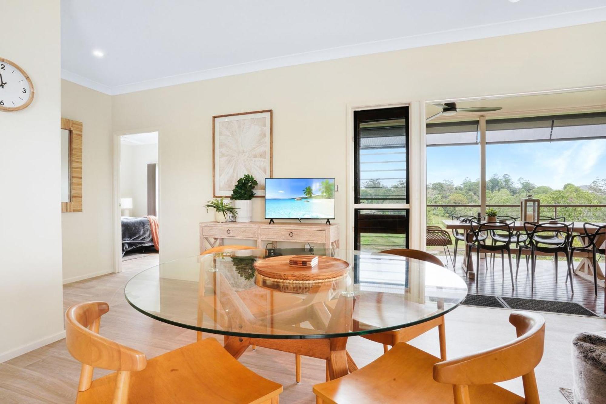 Oleander Escape Lake Front Retreat