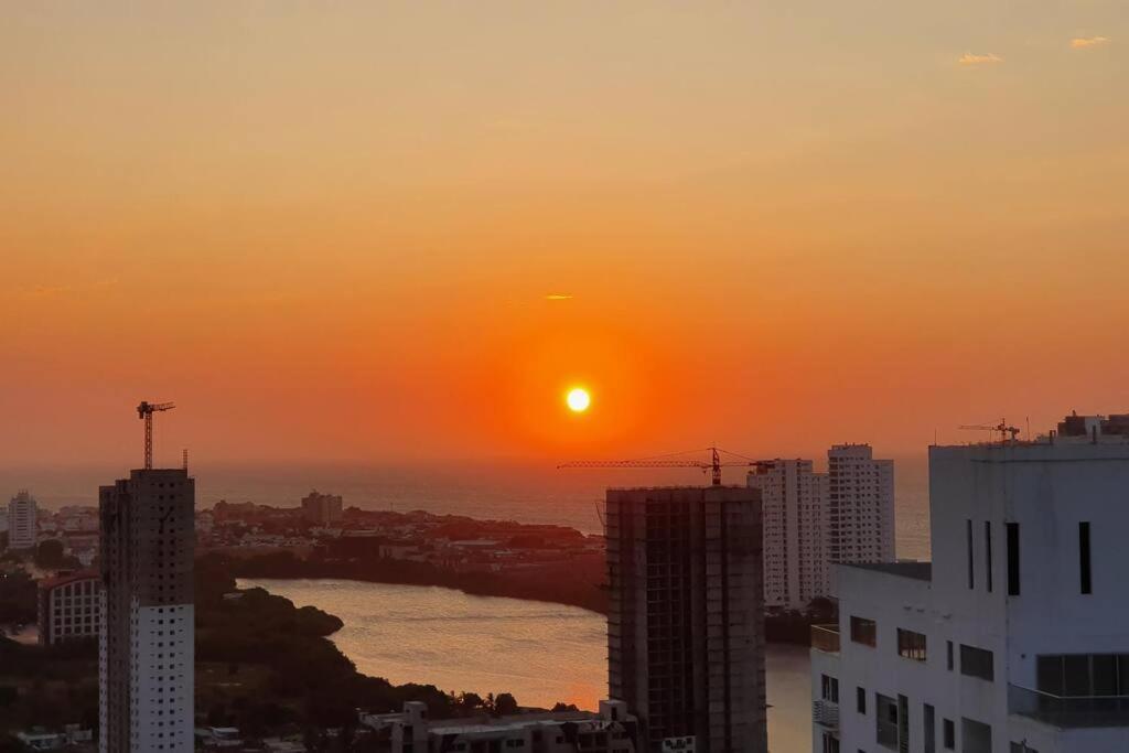 Acogedor Apto en piso 22 vista al mar