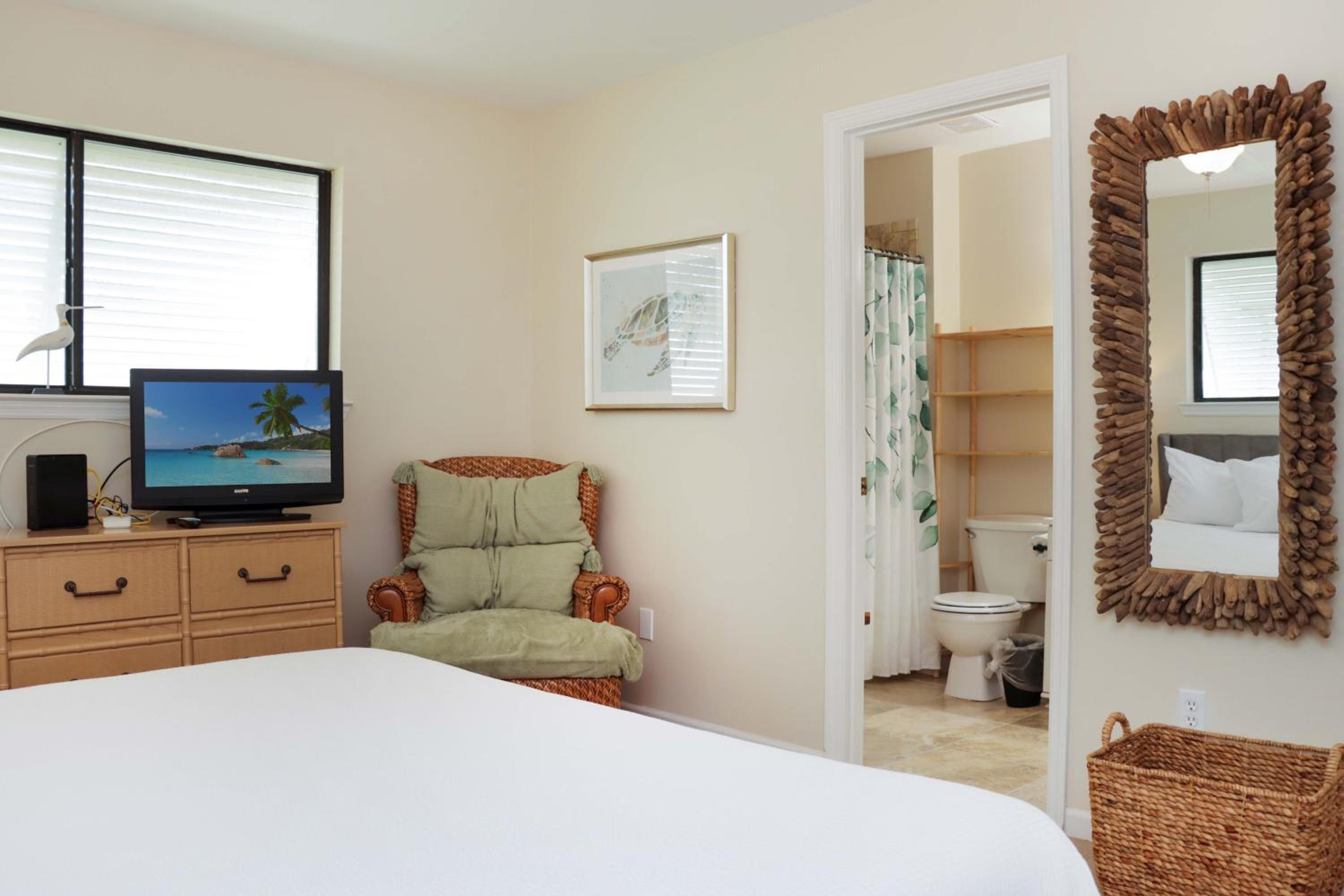 Woofs and Waves by Pristine Properties Vacation Rentals