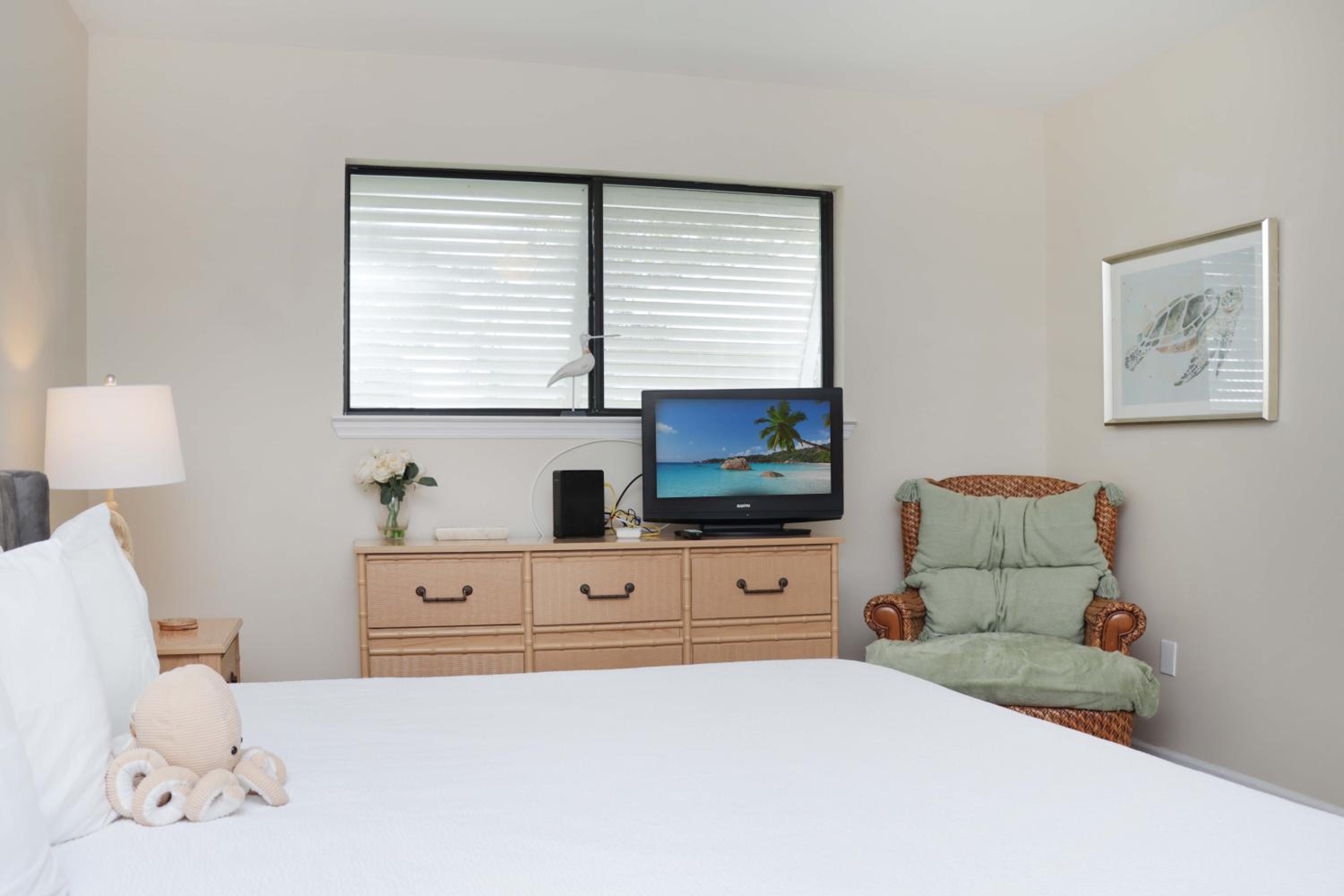 Woofs and Waves by Pristine Properties Vacation Rentals