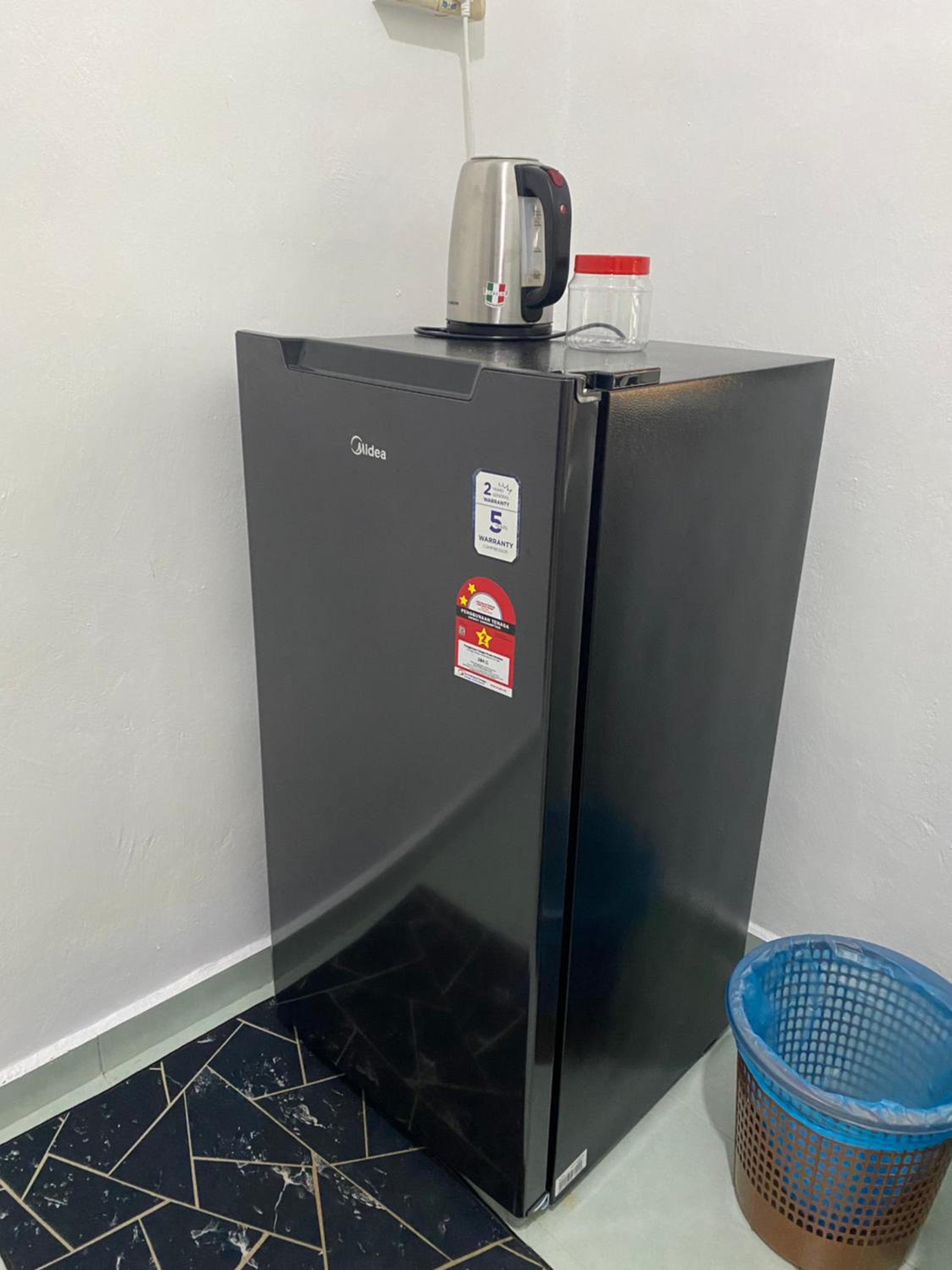 Rumah Puteh Mersing Kecil INTEX POOL FOR KIDS ROOM FULLY AIR-CONDITIONED