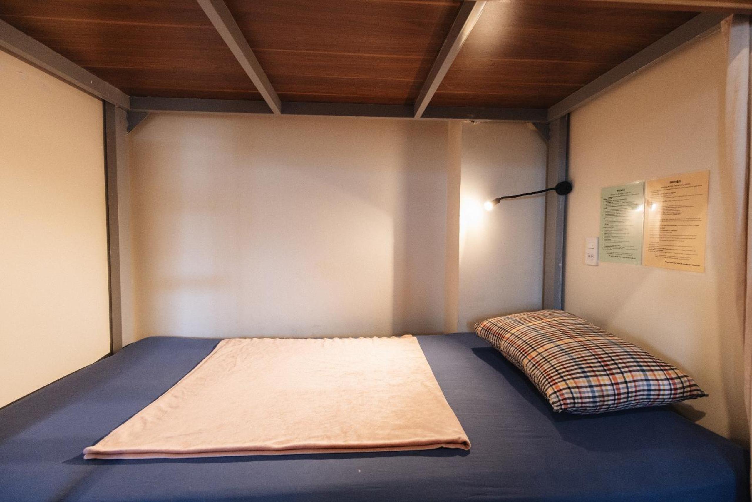 9 Hostel and Suites