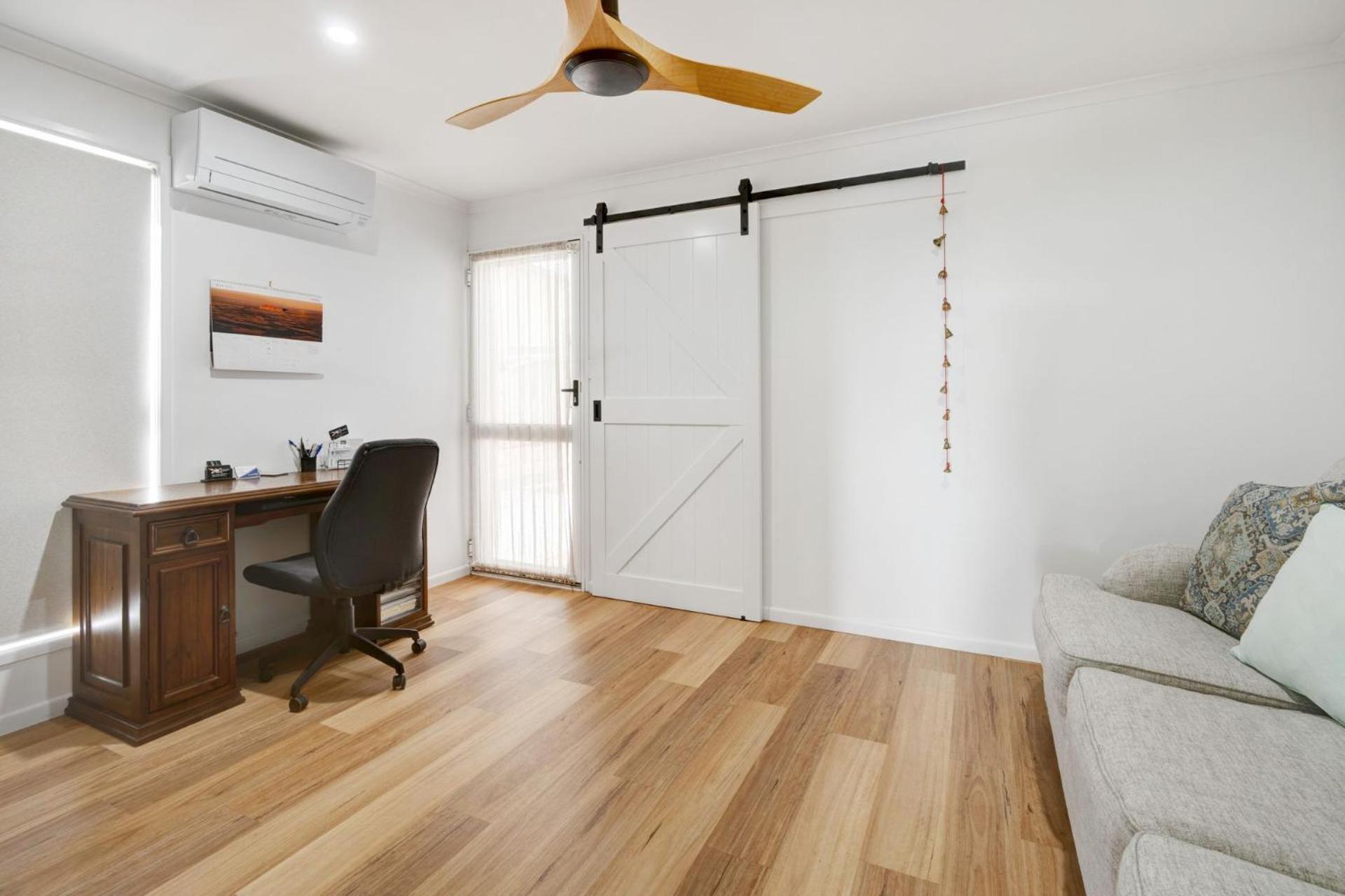 1-42 Manooka Drive - Rainbow Beach Swimming pool, views, walk to beach