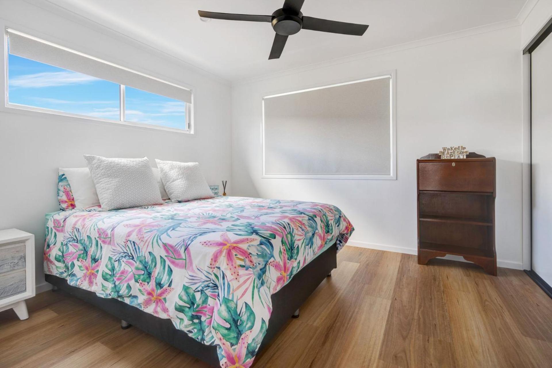 1-42 Manooka Drive - Rainbow Beach Swimming pool, views, walk to beach