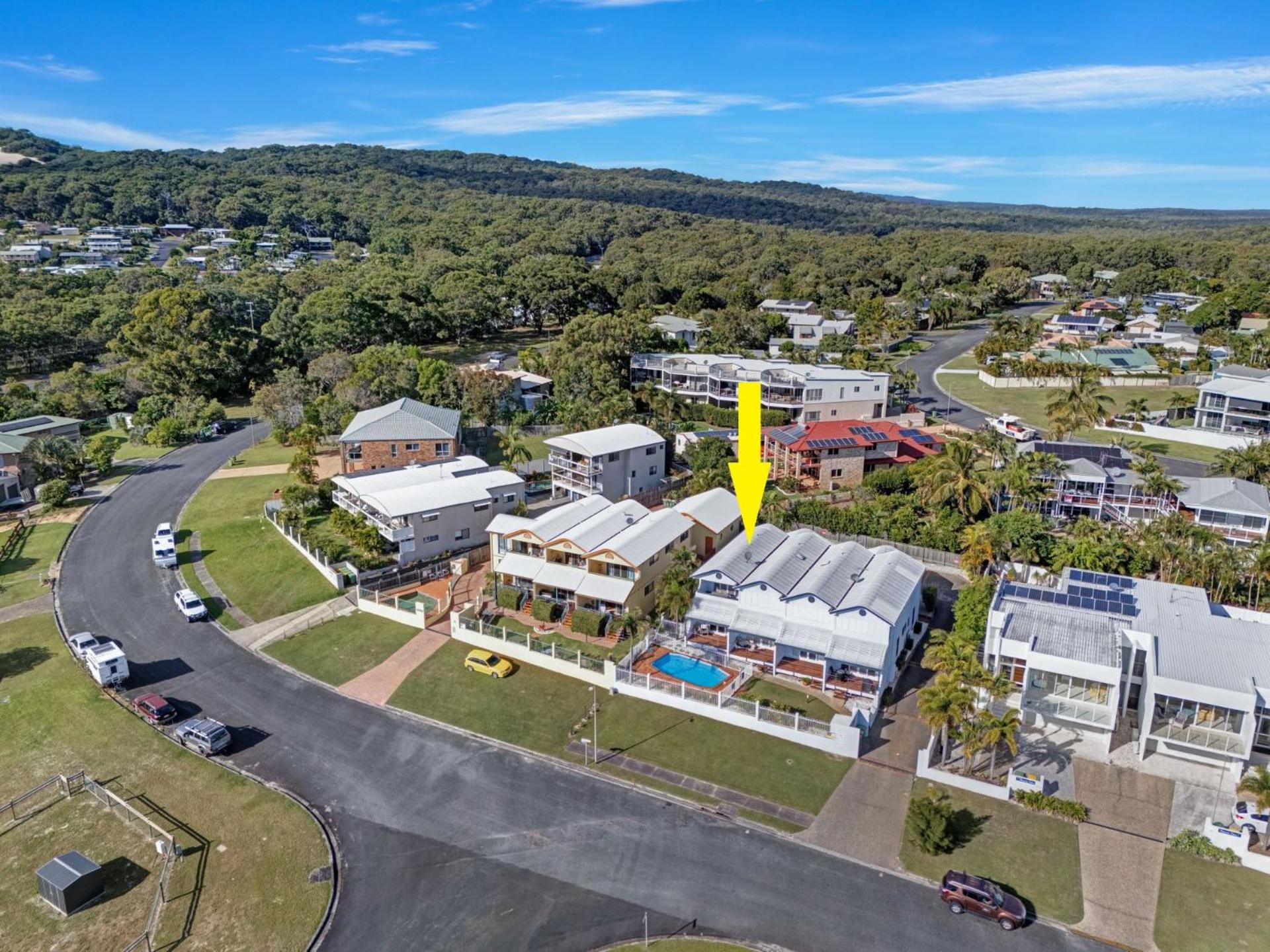 1-42 Manooka Drive - Rainbow Beach Swimming pool, views, walk to beach