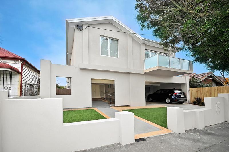 6B - Executive Rooms in Large Property in Brunswick