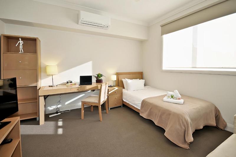 6B - Executive Rooms in Large Property in Brunswick