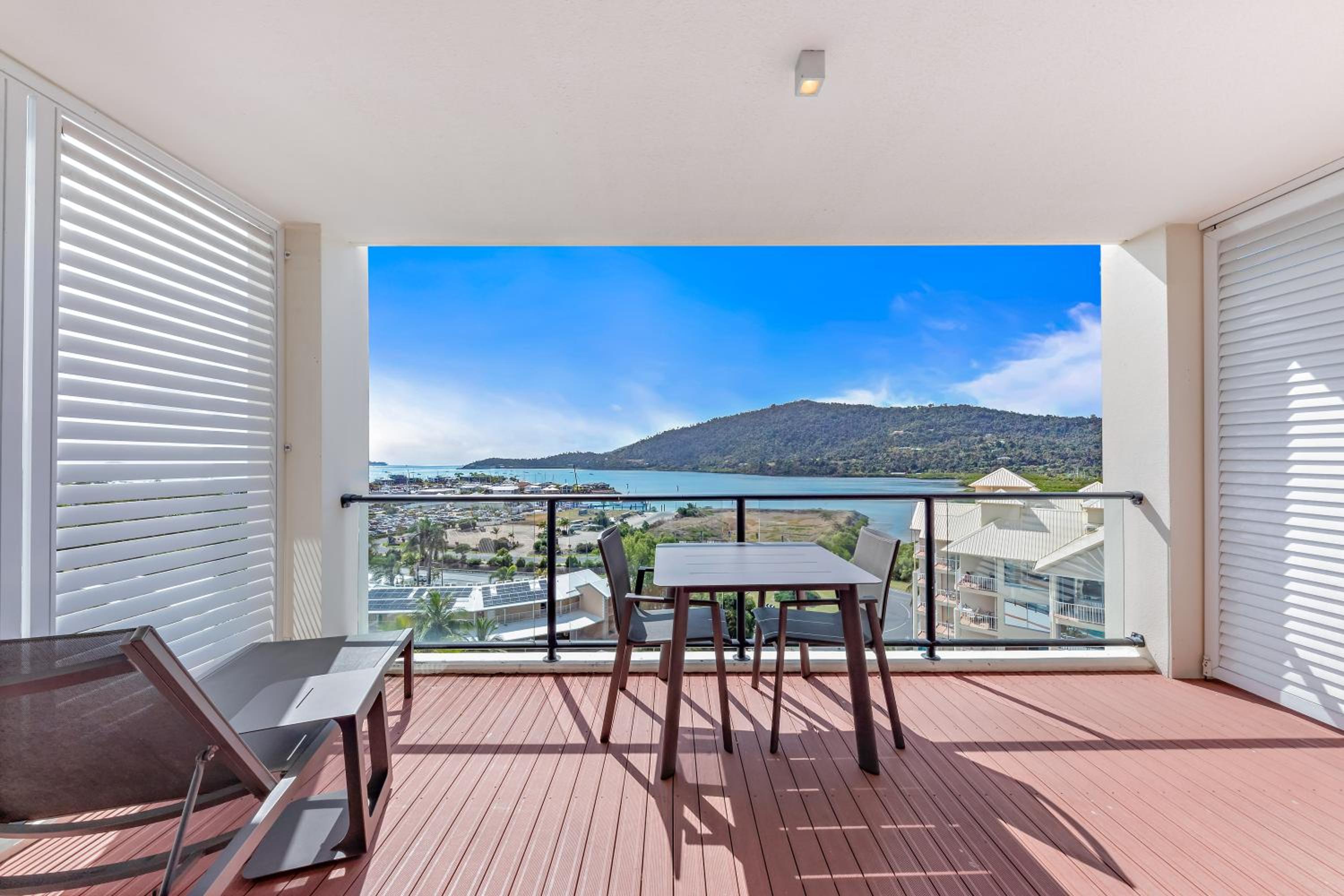 Hotel Harbour View King Suite With Spa 1511