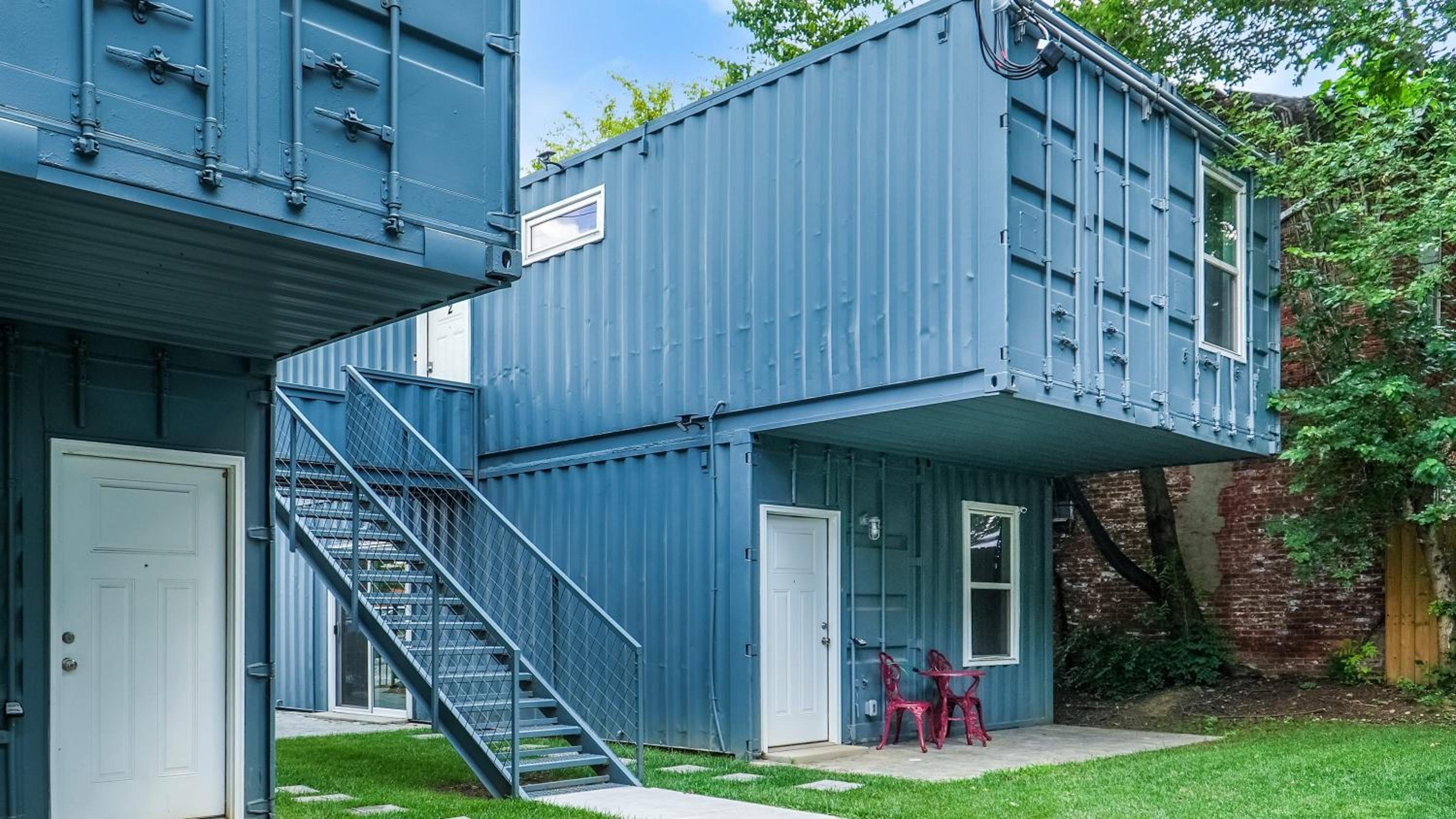 Louisville Vacations - 2-Storey Shipping Container Retreat - Property Image 23