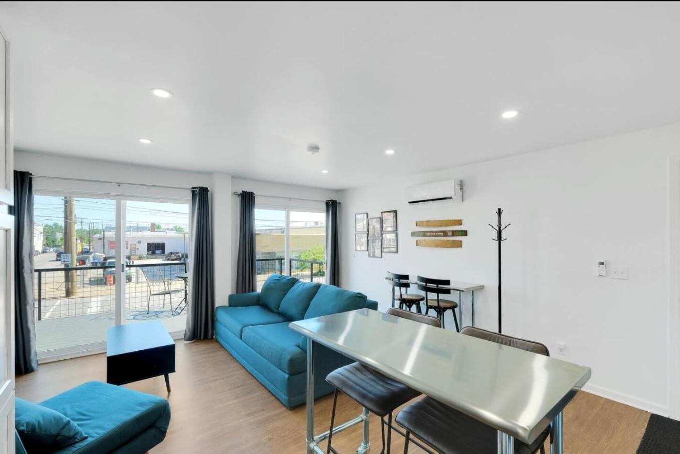 Louisville Vacations - 2-Storey Shipping Container Retreat - Property Image 8
