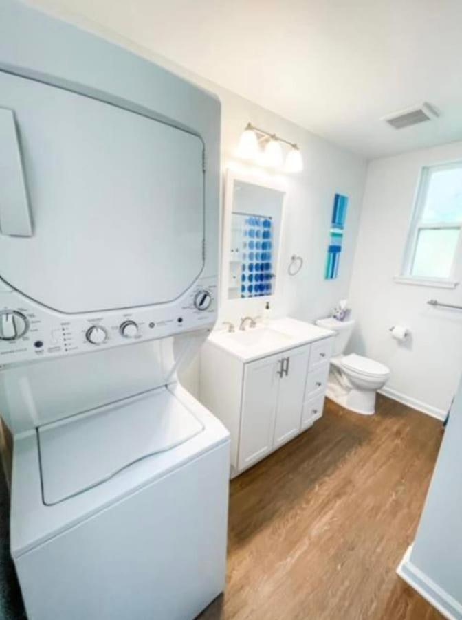 Louisville Vacations - 2-Storey Shipping Container Retreat - Property Image 3