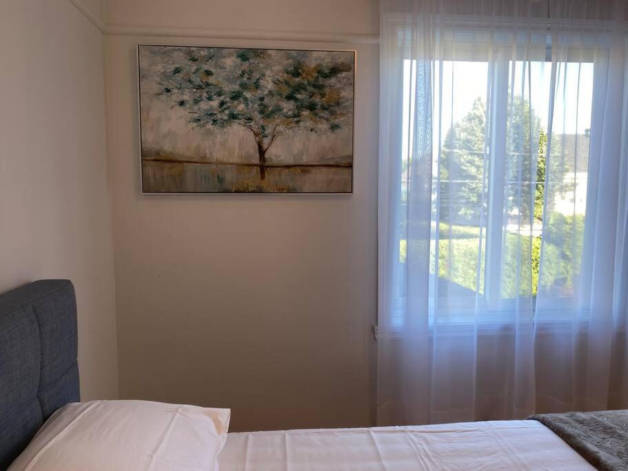 Spacious Luxury House Minutes To DownTown Montreal