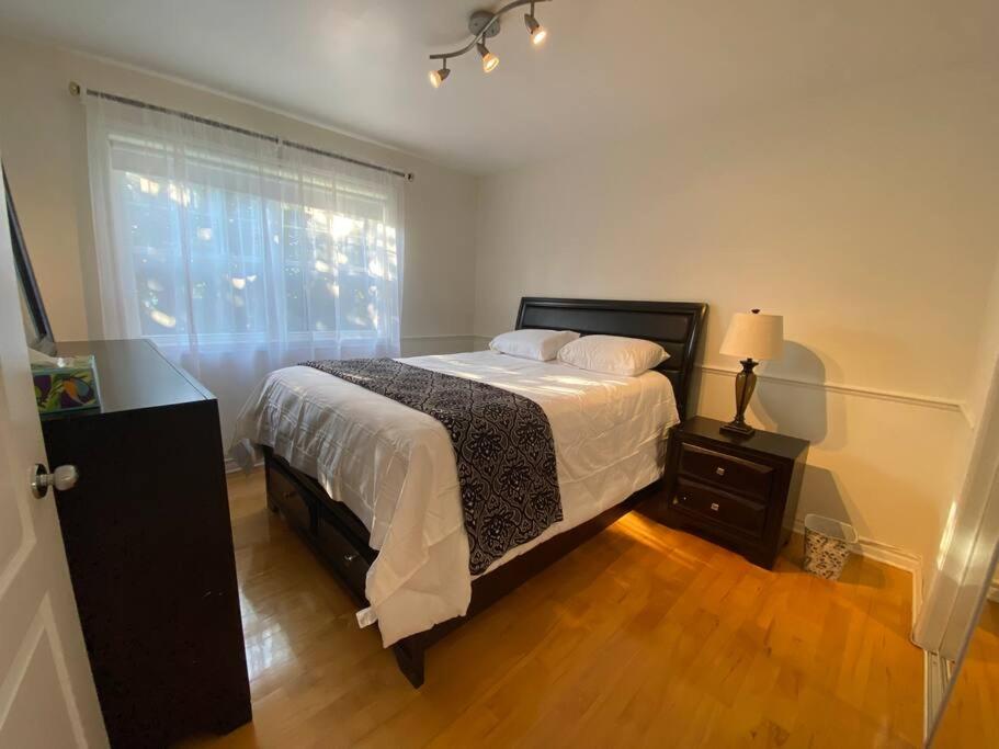 Spacious Luxury House Minutes To DownTown Montreal