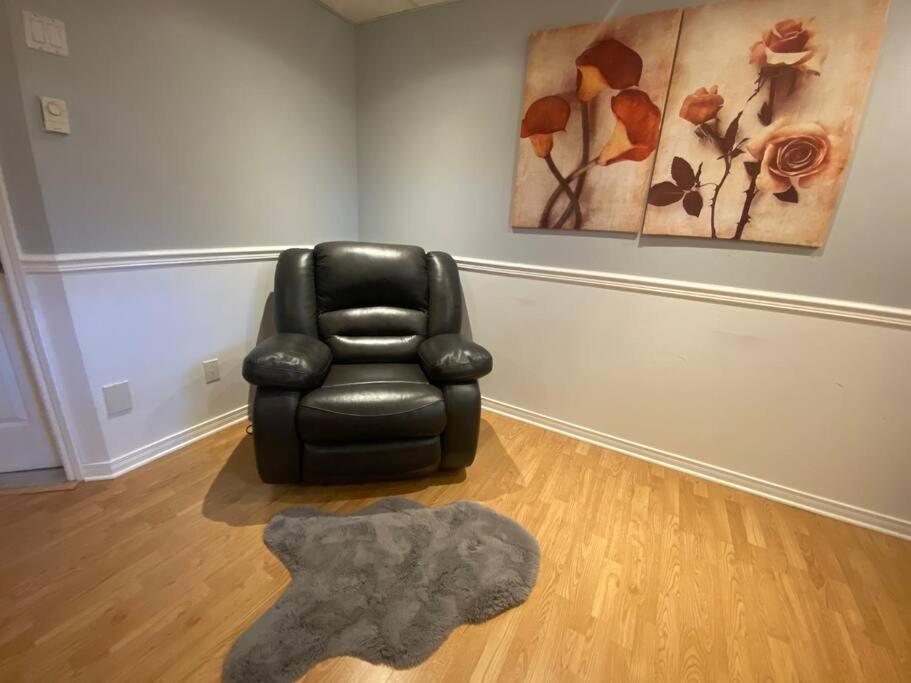 Spacious Luxury House Minutes To DownTown Montreal
