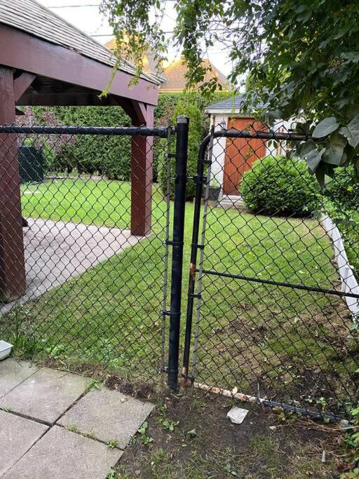 Spacious Luxury House Minutes To DownTown Montreal