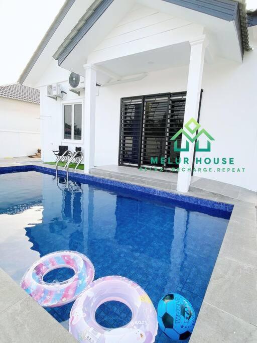 Melur House - Private Pool, Jacuzzi, Bbq, Netflix, PS4 photo 1