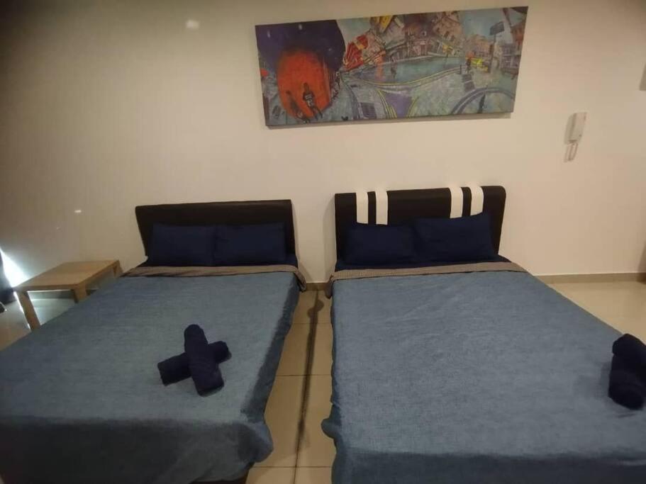 Entire Unit Pacific Tower Wifi-Parking-Pool by ComfyAsia photo 5