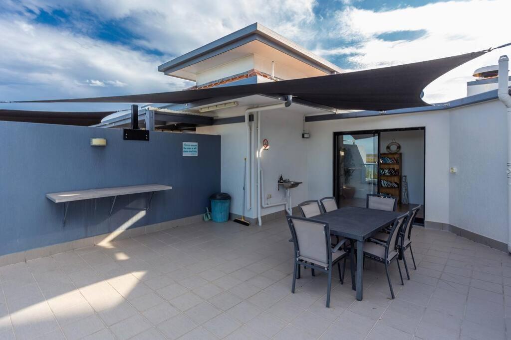 Maroochydore Riverfront Self Contained Apartment