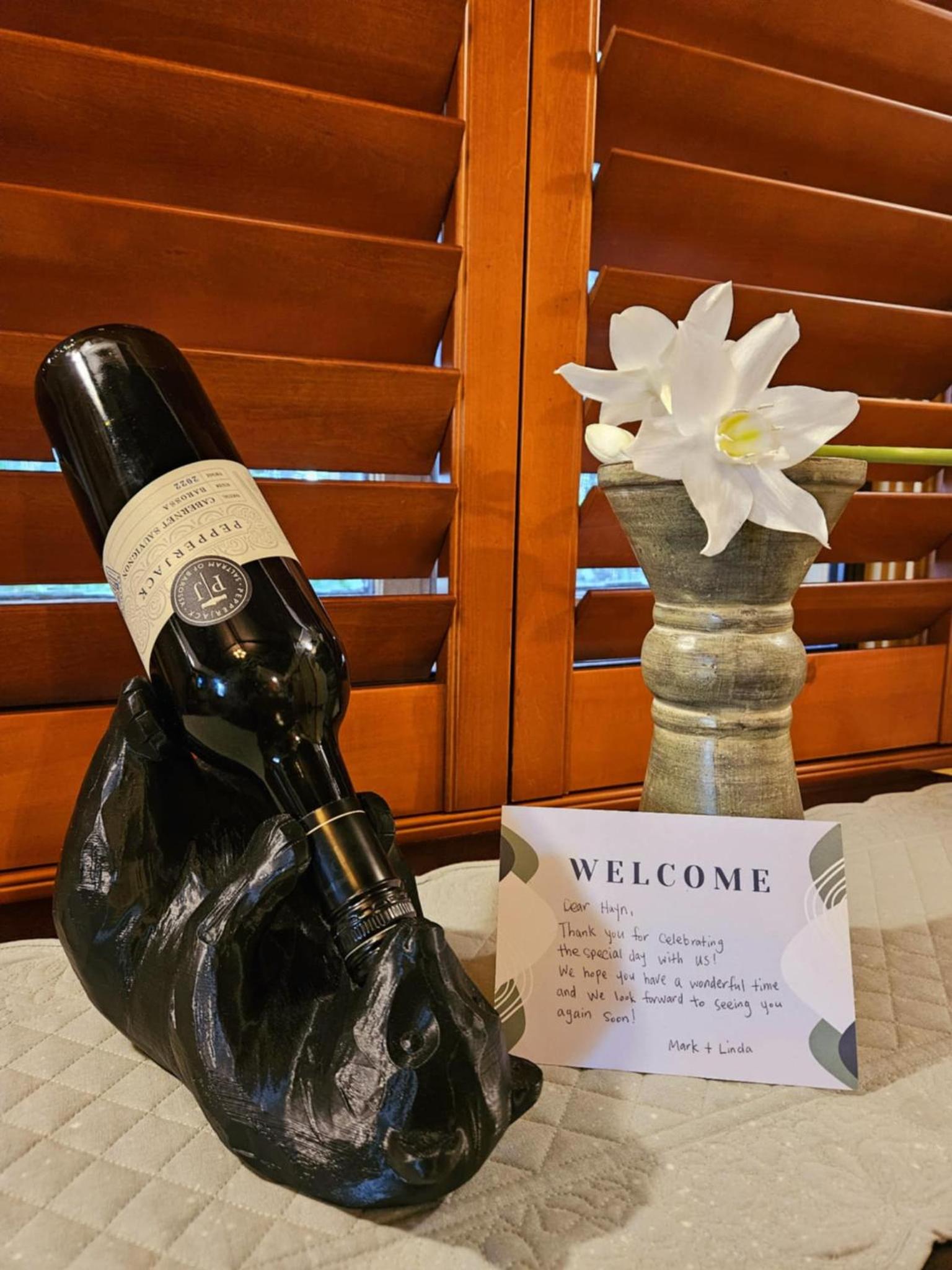 The Gamekeepers Spa Cottage in Tamborine Mountain