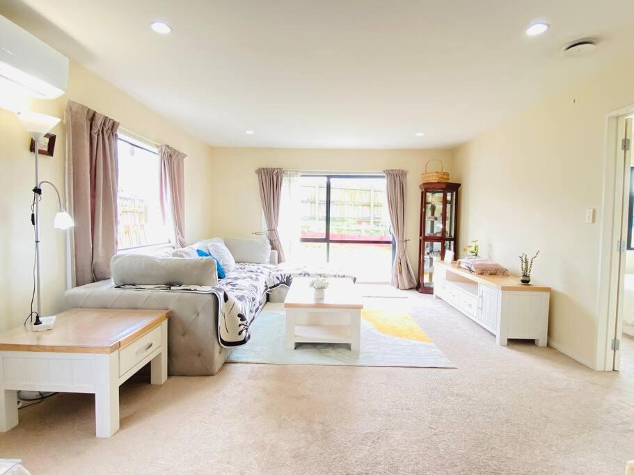 Entire house in West Auckland view 2