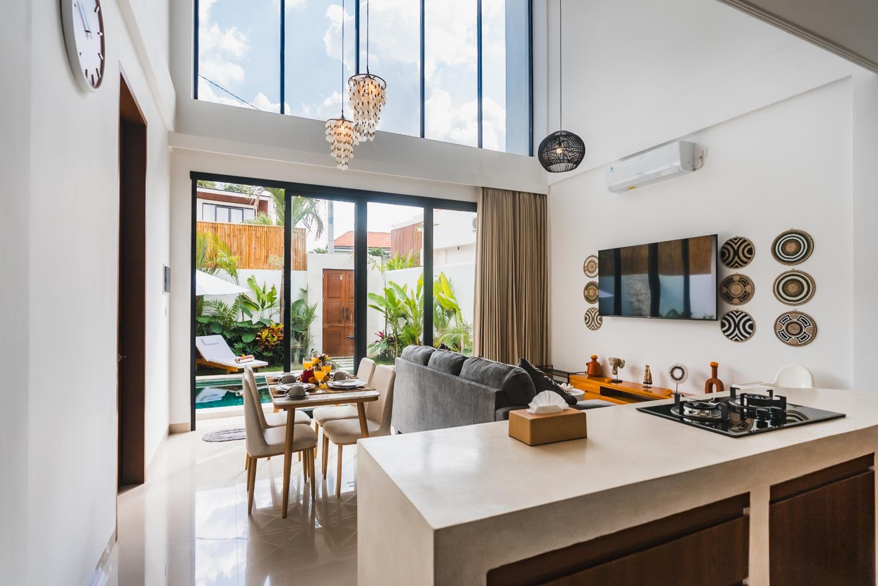 Villa Utara Bali - 2 Bedrooms Villas in Canggu view 2