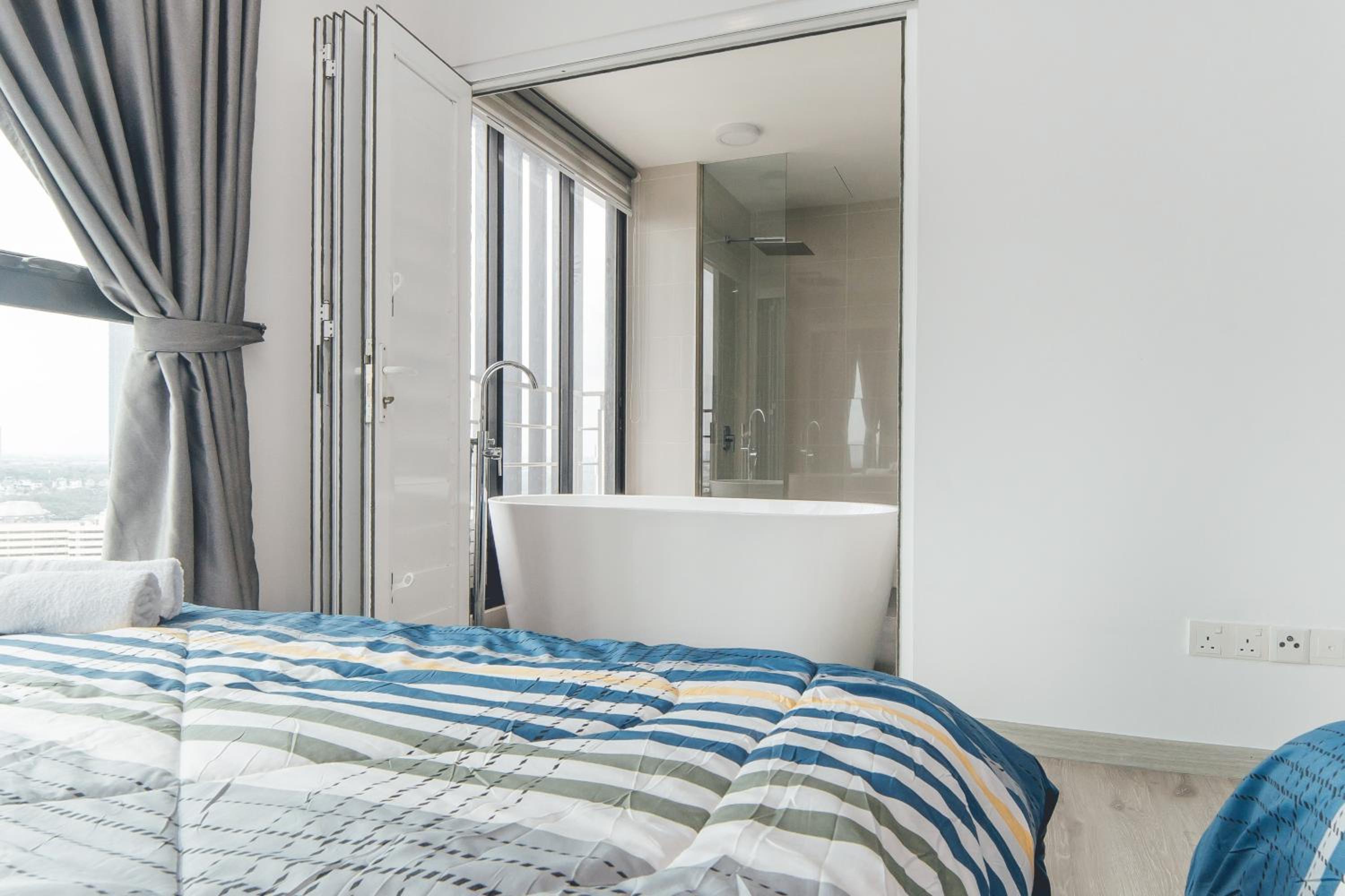 Mosaic Southkey Blue7 3BR 8pax by OUR STAY