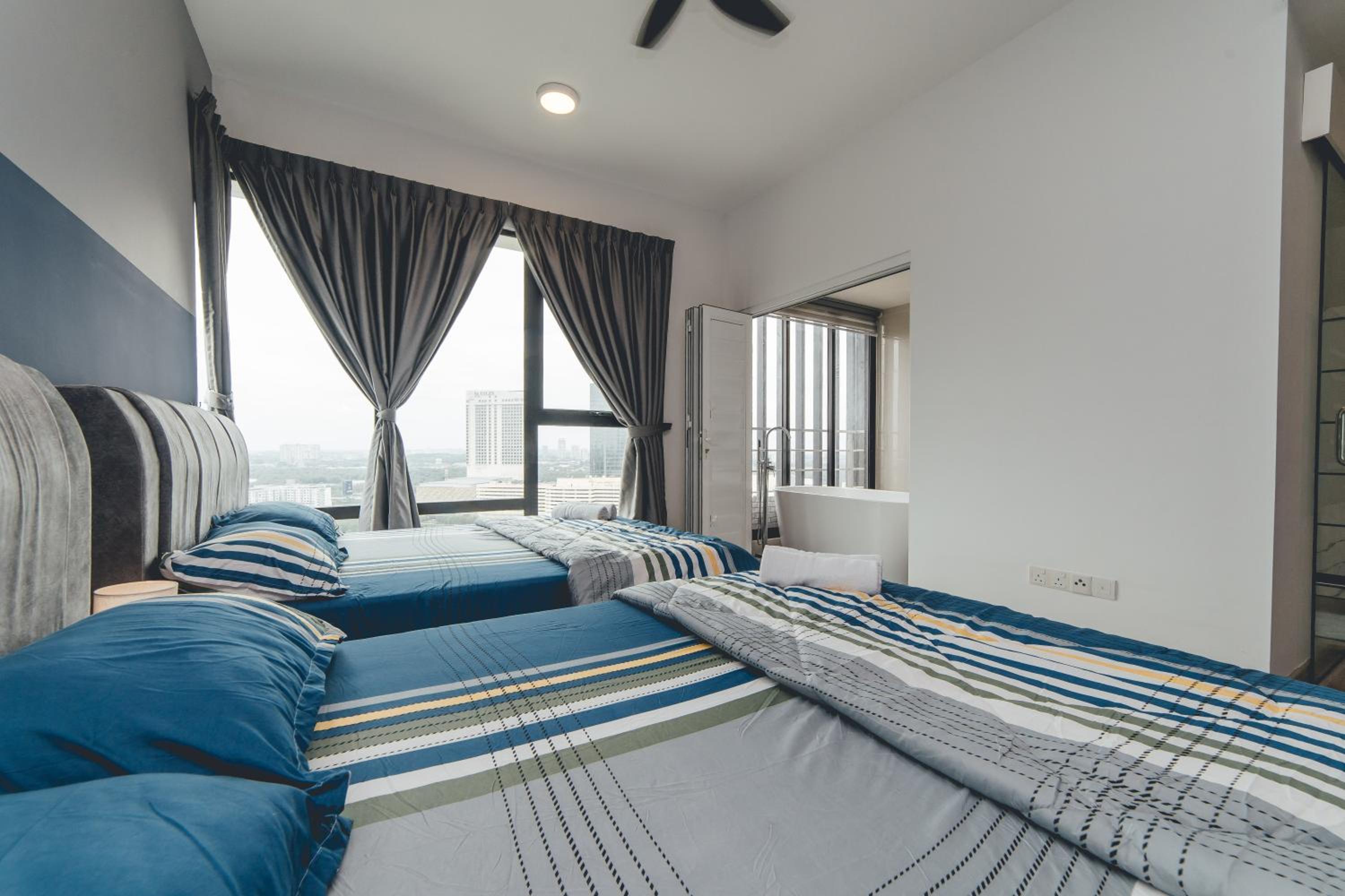 Mosaic Southkey Blue7 3BR 8pax by OUR STAY