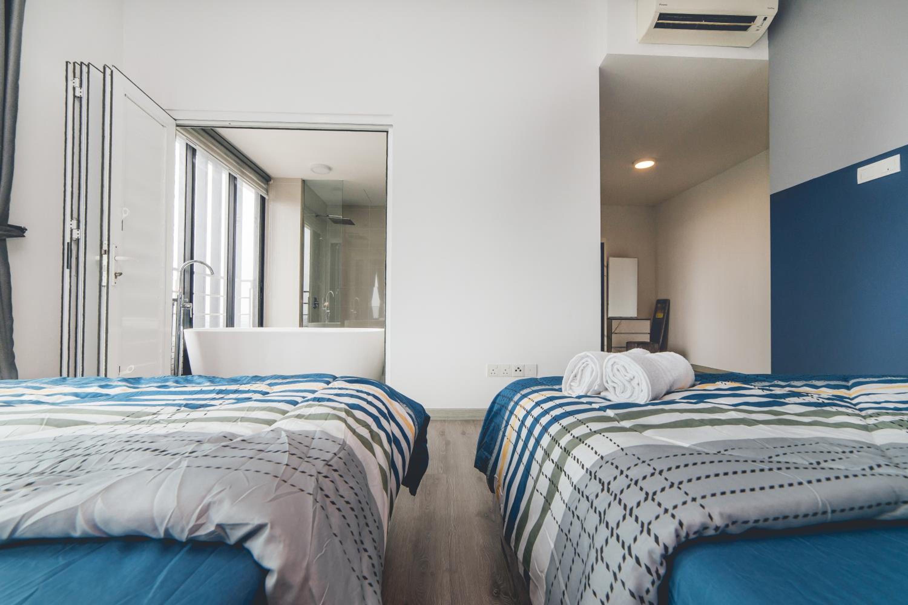 Mosaic Southkey Blue7 3BR 8pax by OUR STAY