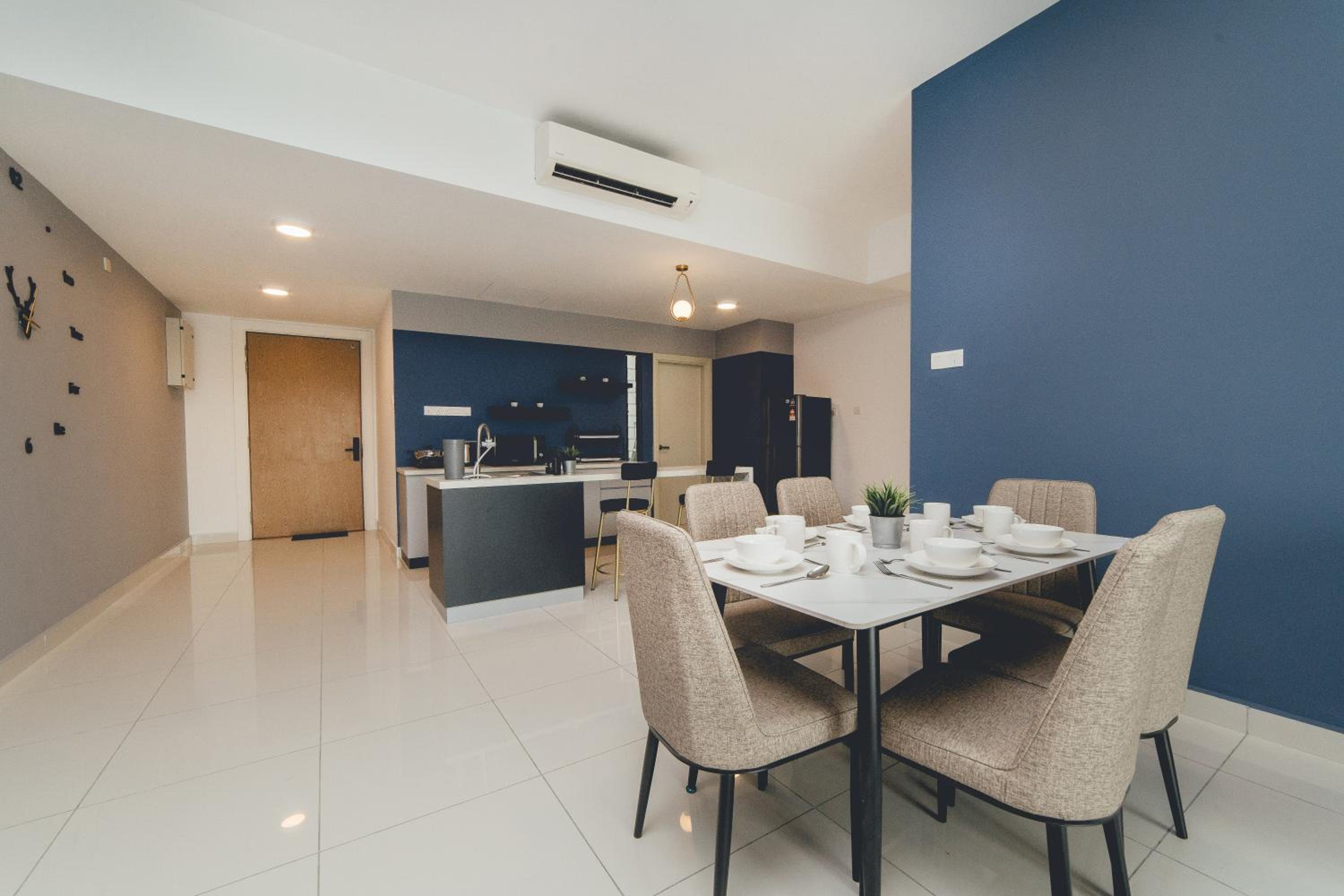 Mosaic Southkey Blue7 3BR 8pax by OUR STAY
