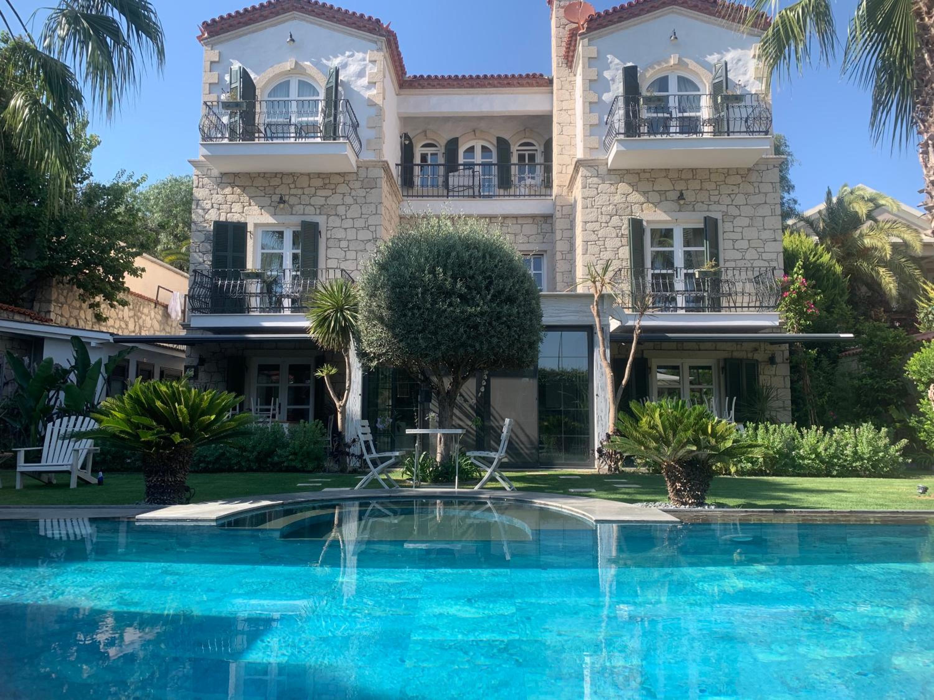 Hotel YuGa Alacati - Image 1