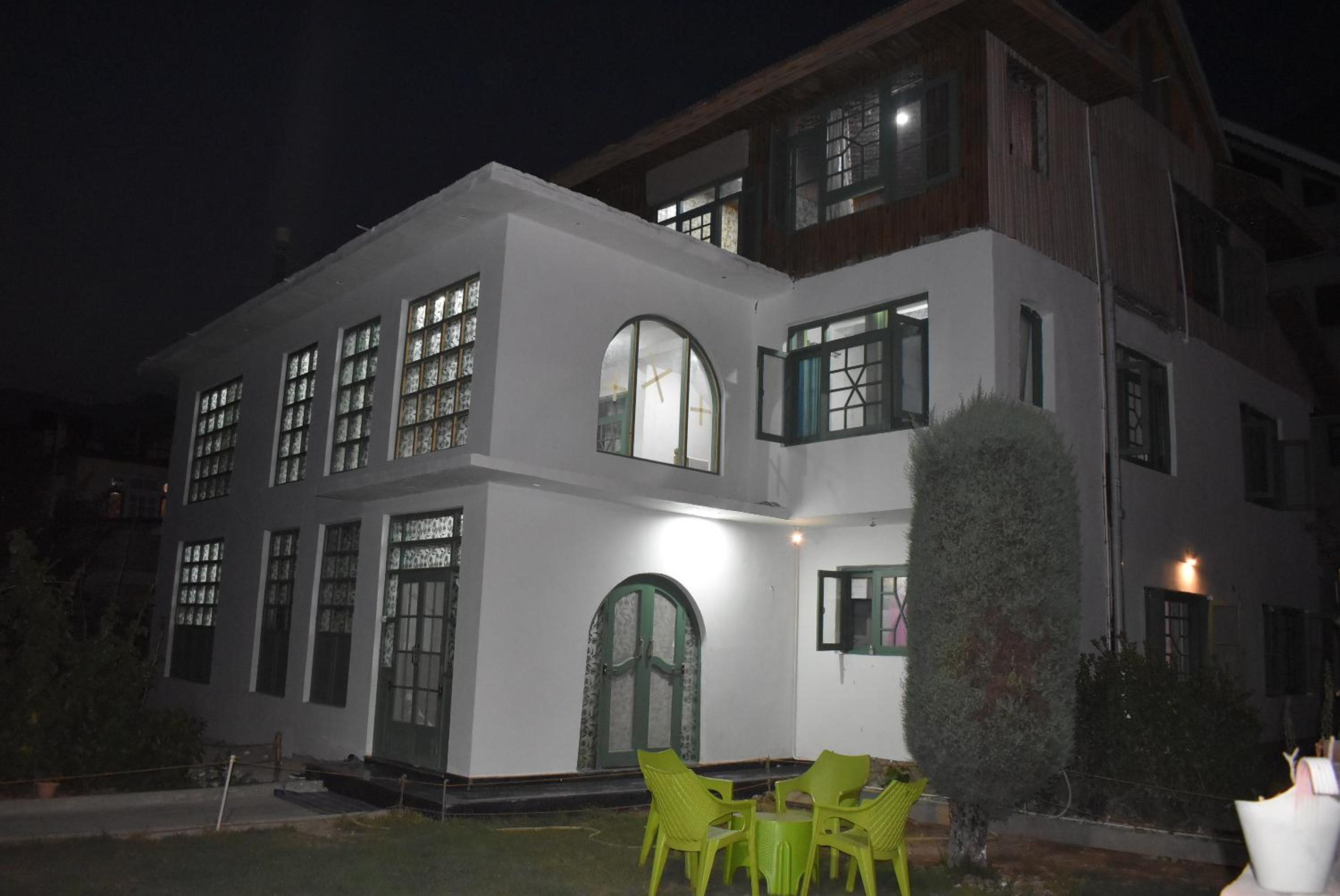 Musadiq Manzil