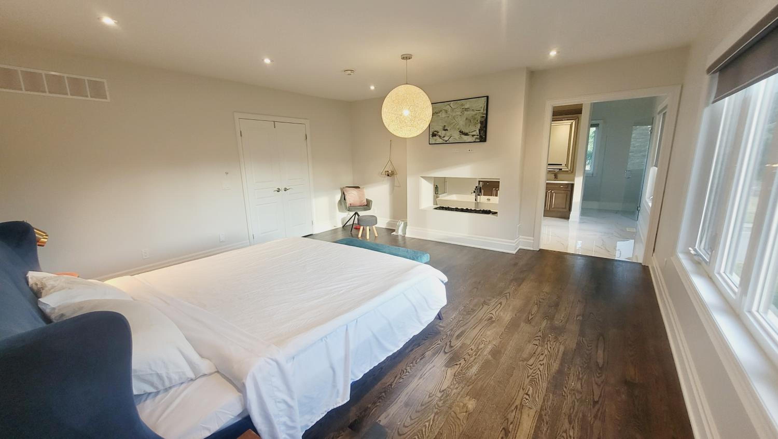 Modernized Five Bedroom Villa