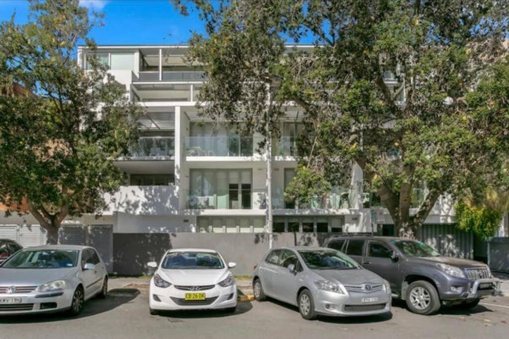 A modern two bedroom apartment! Quiet, secure and 1 minute walk to Bondi Beach!