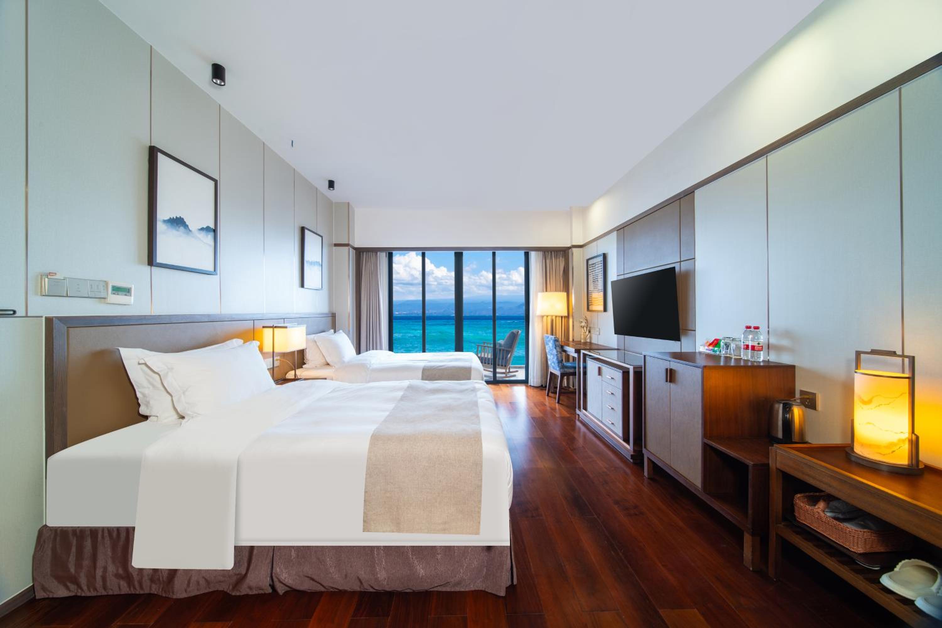 Shenzhen Half Day Cloud Coast Resort