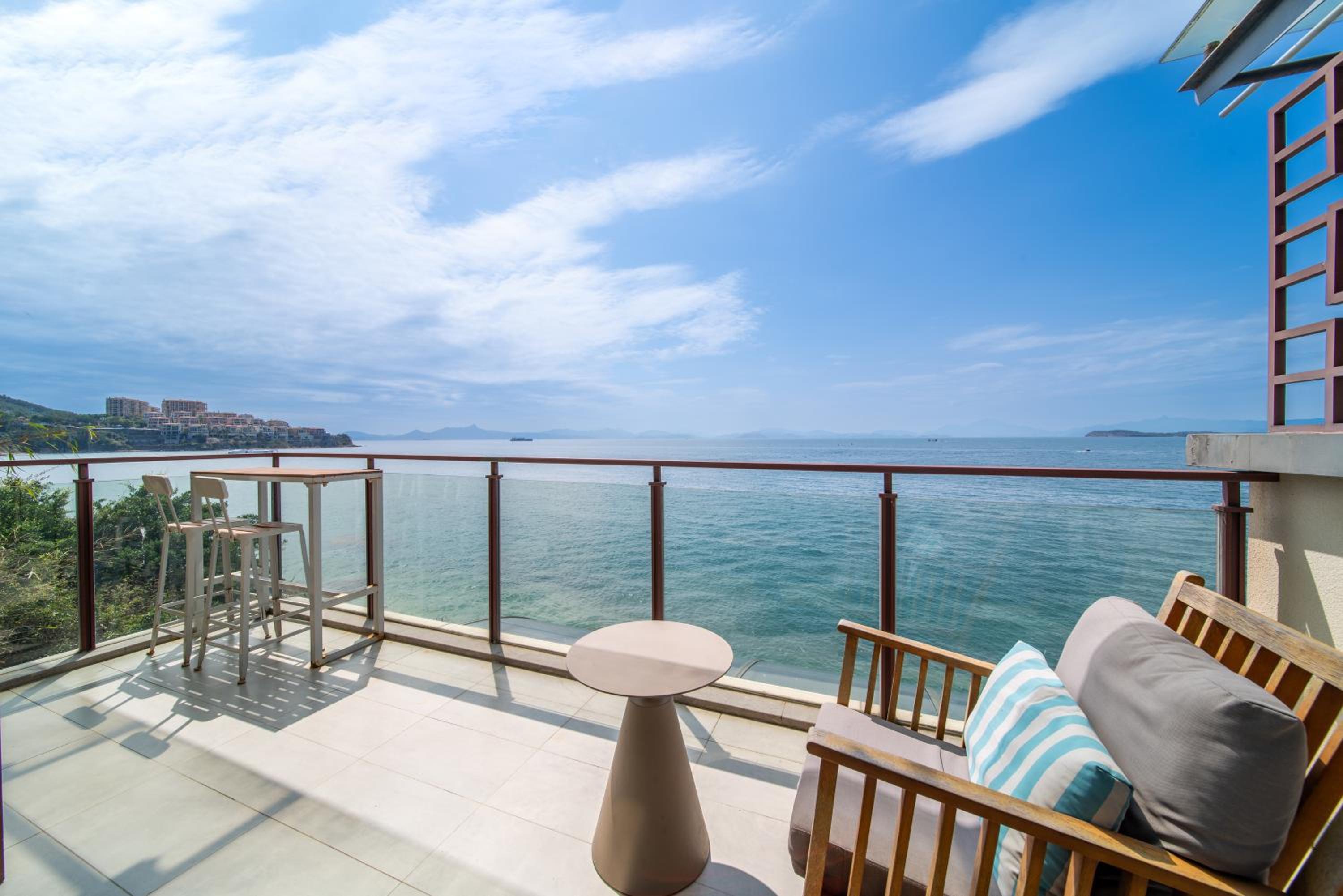 Shenzhen Half Day Cloud Coast Resort