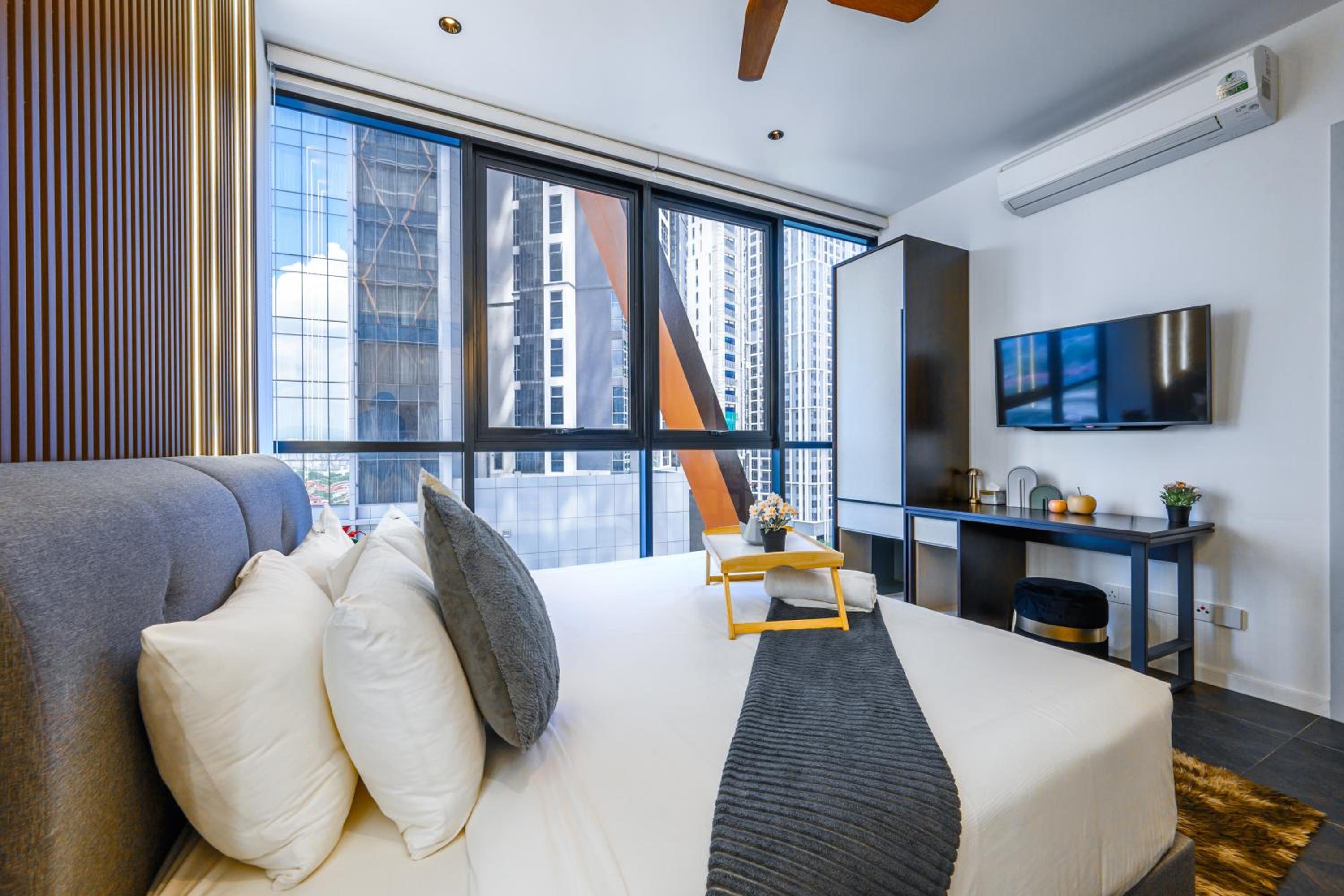 Greystone Scarletz Suites
