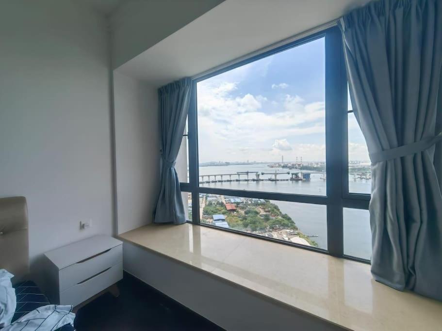 R&F Family Seaview Suite