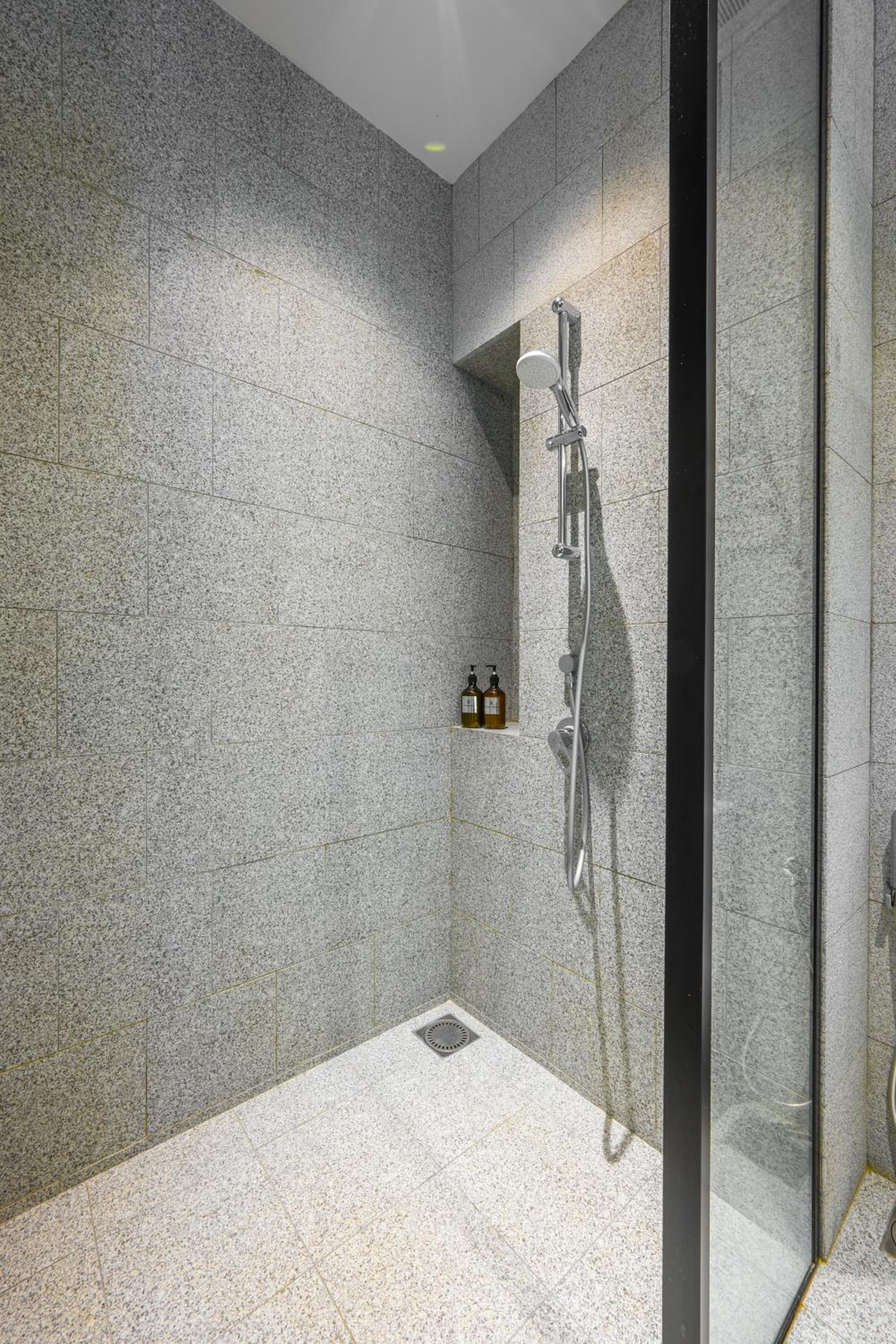 Greystone Scarletz Suites