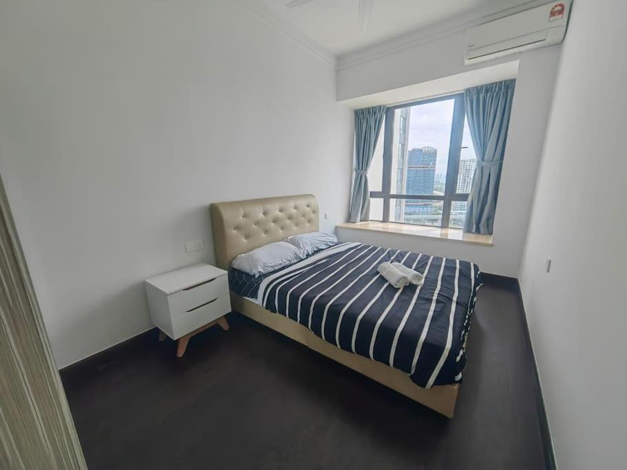 R&F Family Seaview Suite