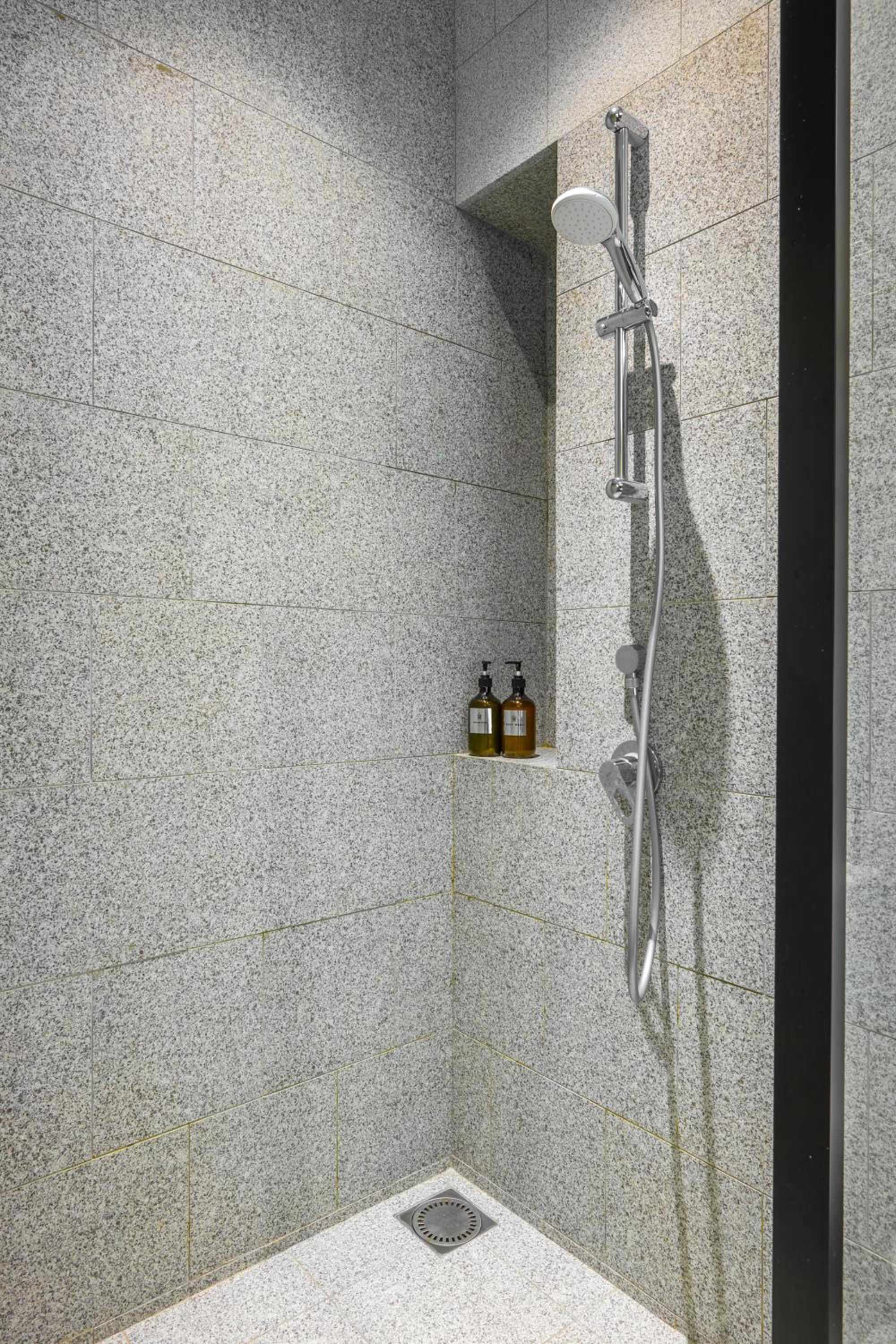 Greystone Scarletz Suites